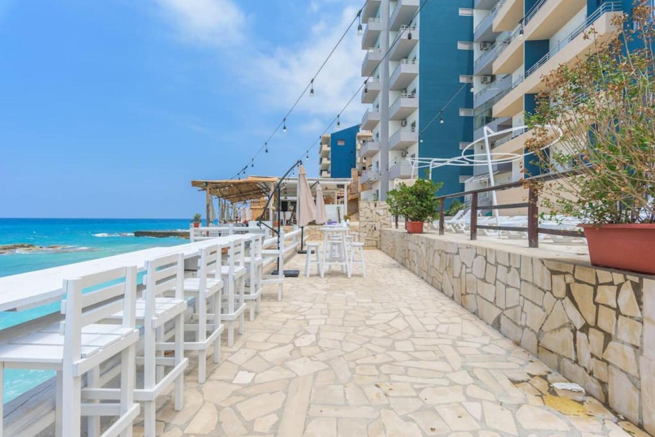 Studio A23 In Kfar Abida With Beach And Pool Access Batroun Luaran gambar