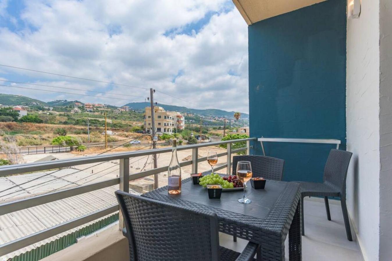 Studio A23 In Kfar Abida With Beach And Pool Access Batroun Luaran gambar